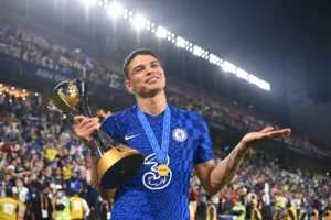 Thiago Silva kukutana na Chelsea - sportsleo.co.tz
