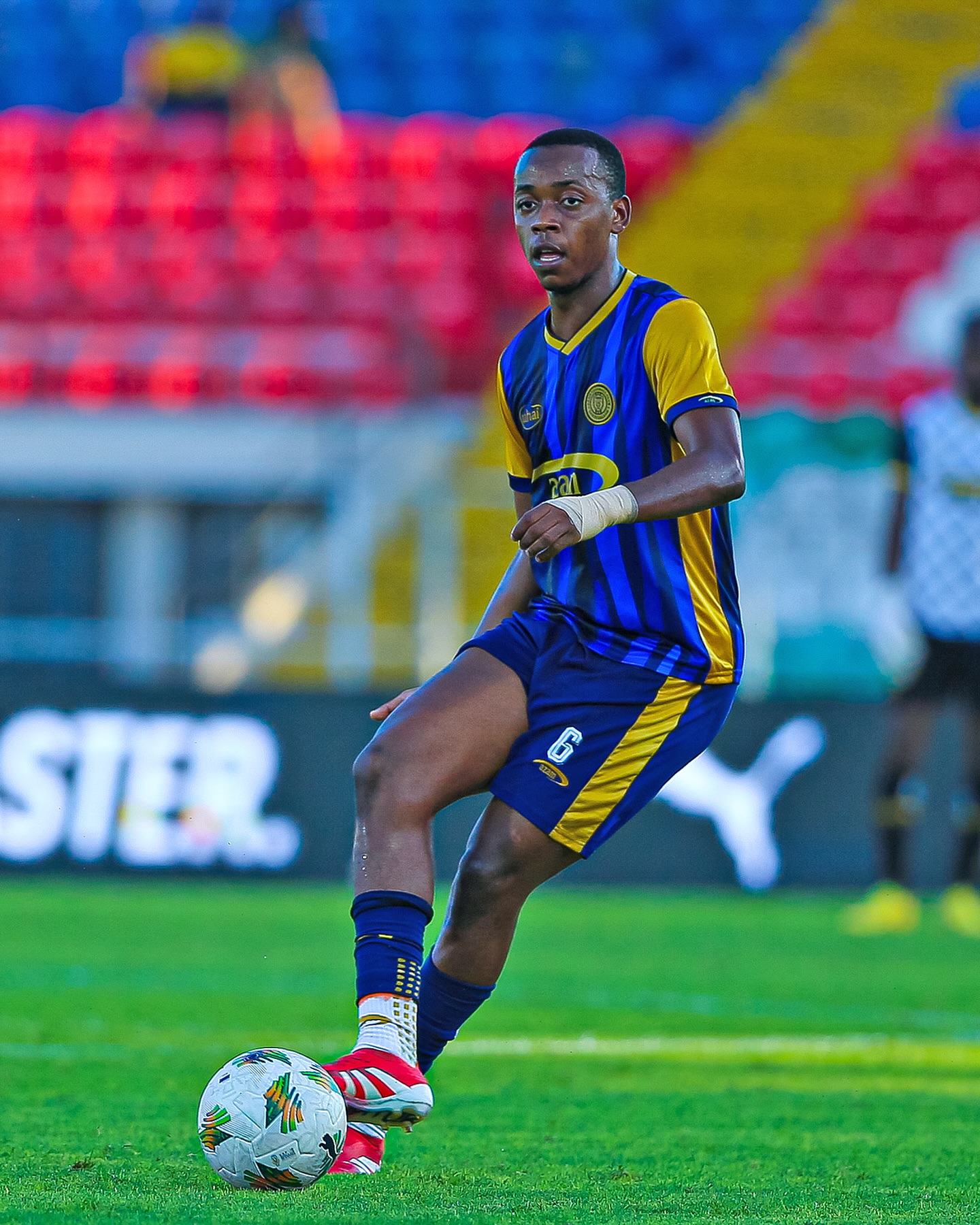 Kisa Fei Waarabu Washusha Mabilioni Azam Fc 2 Kisa Fei Waarabu Washusha Mabilioni Azam Fc-www.sportsleo.co.tz