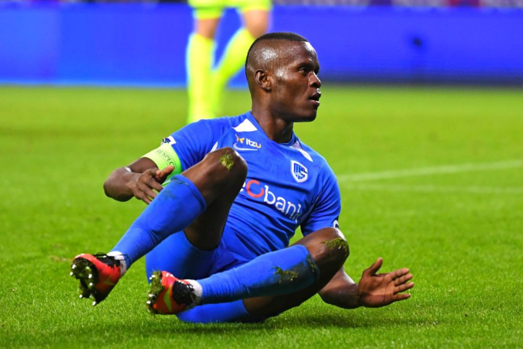 Mbwana Samatta: Safari ya Ushindi Kutoka Mbagala Hadi Ligi Kuu ya England (EPL) 4 Mbwana Samatta: Safari ya Ushindi Kutoka Mbagala Hadi Ligi Kuu ya England (EPL) - sportsleo.co.tz