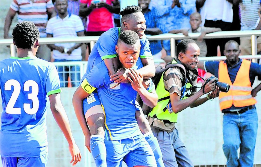 Wachezaji wa Kigeni Ligi Kuu: Je, ni Baraka kwa Burudani au Kaburi la Vipaji vya Wazawa? - sportsleo.co.tz