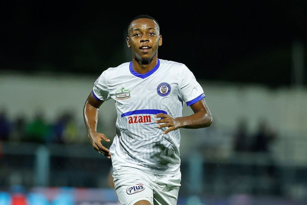 Wachezaji wa Kigeni Ligi Kuu: Je, ni Baraka kwa Burudani au Kaburi la Vipaji vya Wazawa? - sportsleo.co.tz