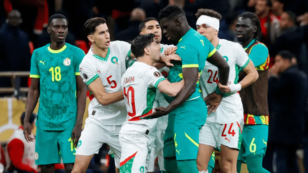 Diaz akosa penati dakika ya 114 fainali AFCON 2025 2 Diaz akosa penati dakika ya 114 fainali AFCON 2025 - sportsleo.co.tz