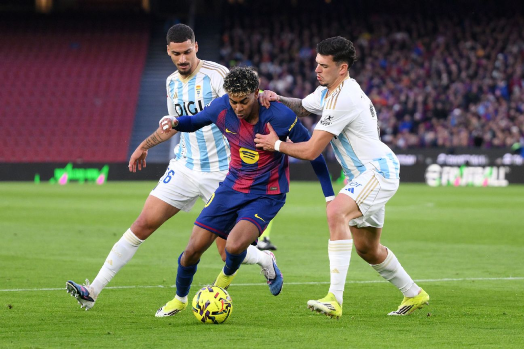 Yamal aibakisha Barcelona kileleni Laliga: Maajabu ya Kinda Huyo Yaichapa Real Oviedo 3 4 Yamal aibakisha Barcelona kileleni Laliga: Maajabu ya Kinda Huyo Yaichapa Real Oviedo 3 - sportsleo.co.tz