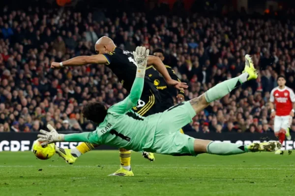 Man Utd vs Arsenal ndoto za ubingwa za zimwa: 3-2 Mikel Arteta Ataharuki, Michael Carrick Azidi Kung’ara - sportsleo.co.tz