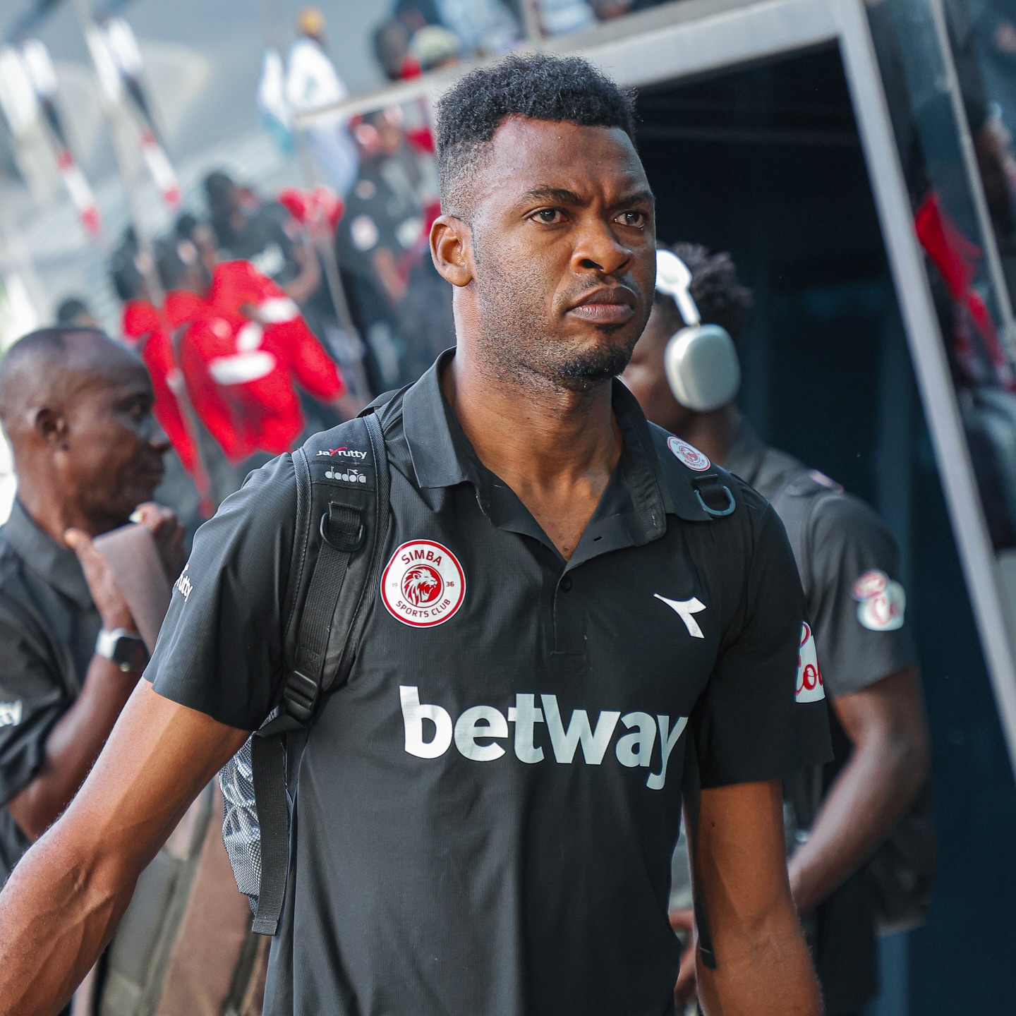 Simba SC Yaondoka Dar Yazifuata Dodoma Jiji na Tanzania Prisons: Safari ya Pointi Sita Ligi Kuu Bara 5 639737856 18539561068071034 6971813121839829289 n