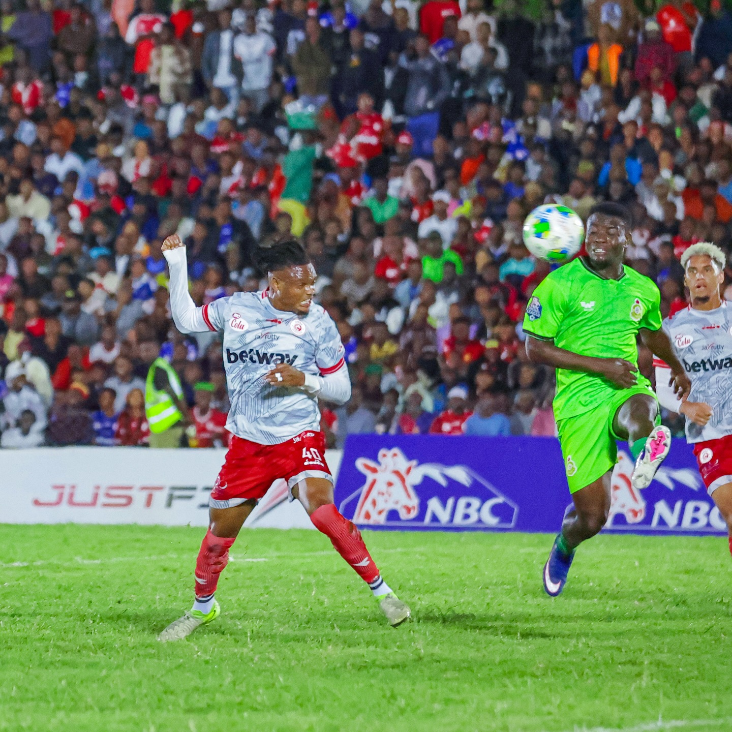 Simba SC Yapata Ushindi Muhimu wa 2-0 Dhidi ya Tanzania Prisons, Yaongeza Kasi ya Mbio za Ubingwa Ligi Kuu Tanzania Bara 1 Simba SC Yapata Ushindi Muhimu