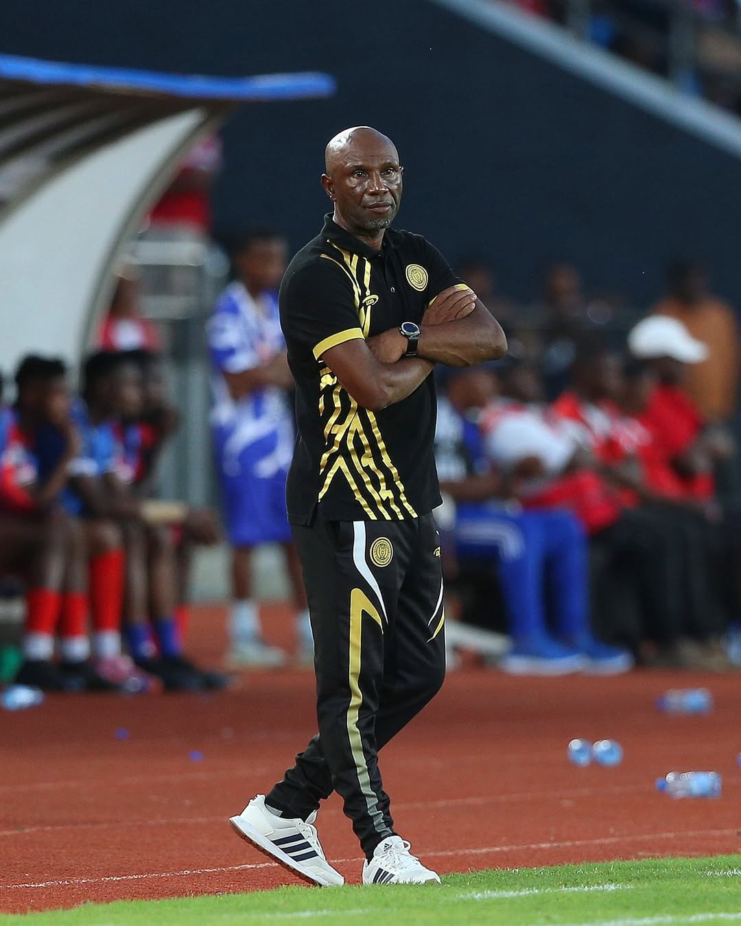 Azam FC Yamshitukia Ibenge: Uongozi Wagoma Kumwachia Kocha Kwa FAF Angola 2 Master Mind 🧠@florent ibengeofficiel 🔥weareazamfc timuborabidhaabora