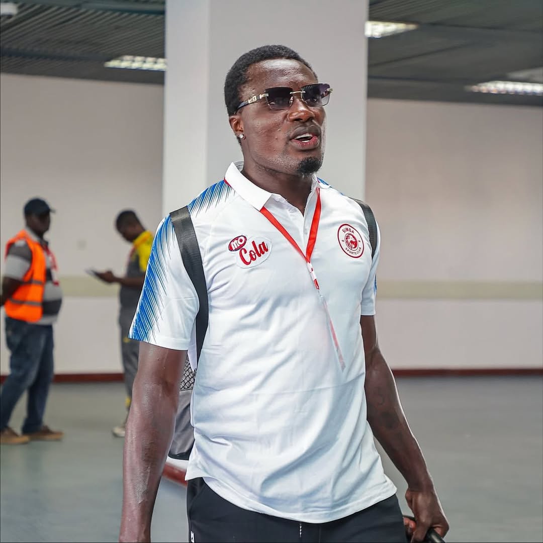 Sowah Ajibu Tuhuma Simba SC: Mshambuliaji wa Ghana Avunja Ukimya na Kufafanua Madai Yote-www.sportsleo.com