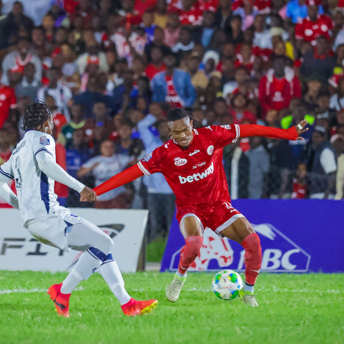 Dodoma Jiji, Simba SC Wapigwa Faini Baada ya Matukio ya Utata Uwanja wa Jamhuri Dodoma 1 Dodoma Jiji, Simba SC Wapigwa Faini Baada ya Matukio ya Utata Uwanja wa Jamhuri Dodoma-www.sportsleo.co.tz