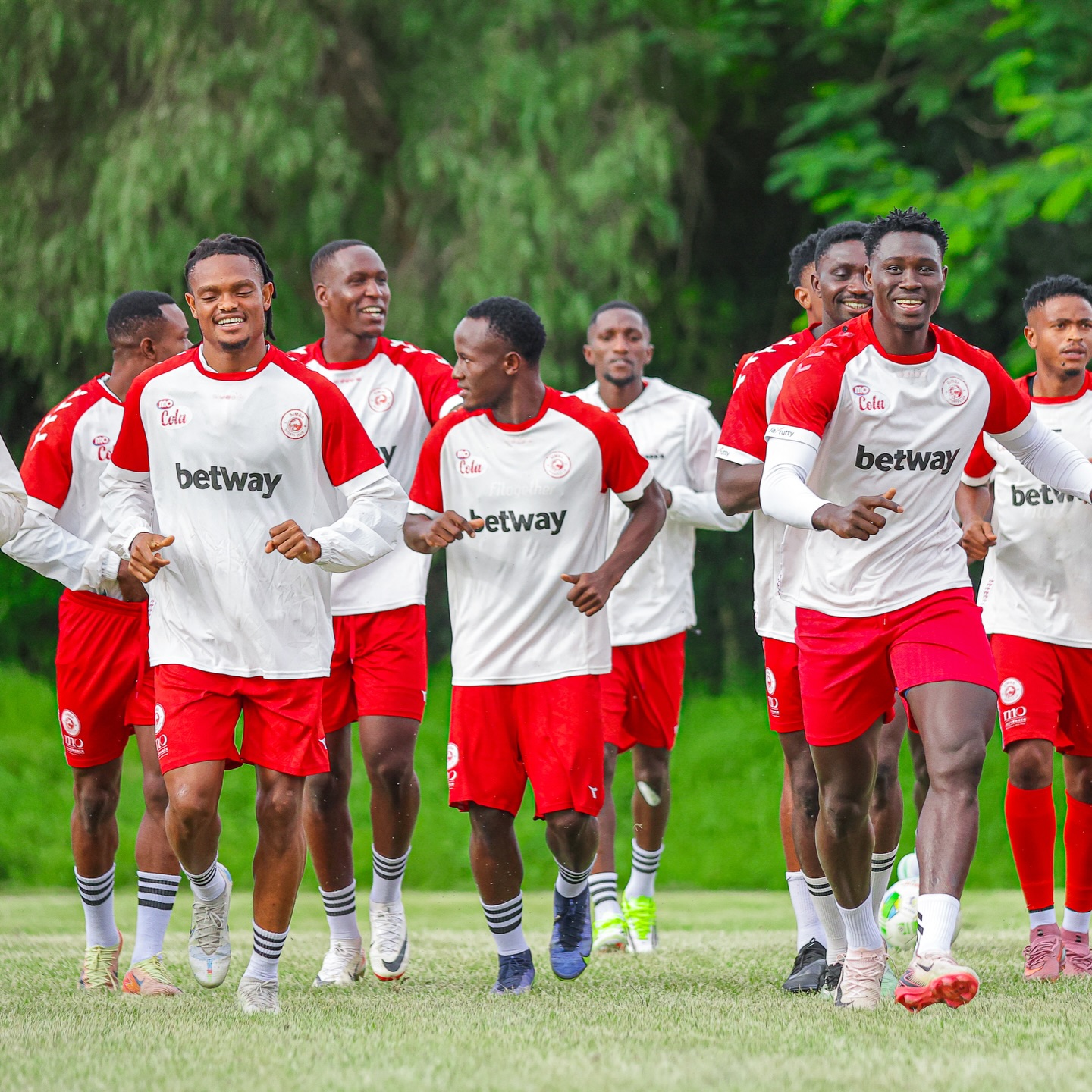 Mabadiliko Makubwa Simba SC: Camara Aelekea Kuondoka, Nashon Aingia Kwenye Mpango Mpya wa Kikosi 2 Mabadiliko Makubwa Simba SC: Camara Aelekea Kuondoka, Nashon Aingia Kwenye Mpango Mpya wa Kikosi