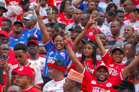 Dodoma Jiji, Simba SC Wapigwa Faini Baada ya Matukio ya Utata Uwanja wa Jamhuri Dodoma 4 MASHABIKI