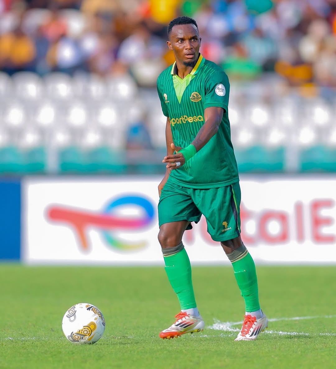 Dickson Job Aumia: Yanga Yapata Pigo Kubwa Safu ya Ulinzi 6 STICK TO THE PLAN NOT YOUR MOOD. TheCaptainShark🦈