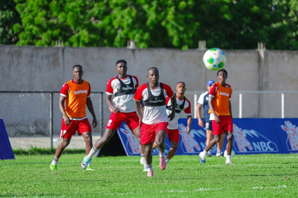 Simba SC Yajipanga Kuivaa Coastal Union Katika Mtihani Mgumu wa Ligi Kuu Bara