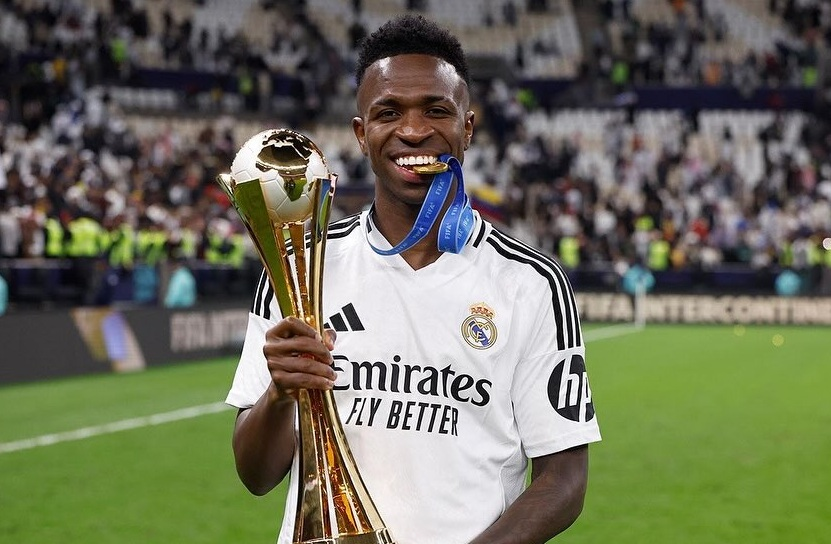 Vinícius Júnior Thamani Yake 2026: Utajiri, Mshahara, na Safari ya Mafanikio ya Supastaa huyu wa Real Madrid 1 Vinícius Júnior Thamani Yake 2026: Utajiri, Mshahara, na Safari ya Mafanikio ya Supastaa huyu wa Real Madrid - sportsleo.co.tz