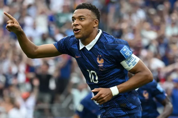 Mbappe Apiga Mbili na Kuweka Shinikizo kwa Messi Katika Mbio za Rekodi ya Mabao Kombe la Dunia