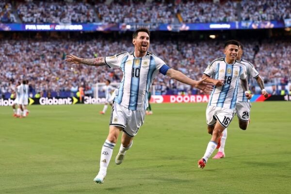 Messi Apiga Hattrick na Kuipeleka Argentina Kileleni Katika Kombe la Dunia 2026
