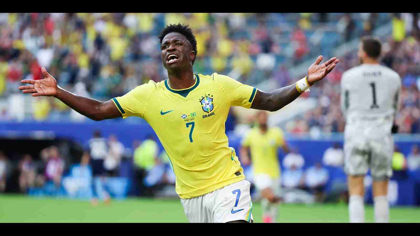 Vinicius aipa alama tatu Brazil, Selecao yatinga hatua ya mtoano kwa kishindo