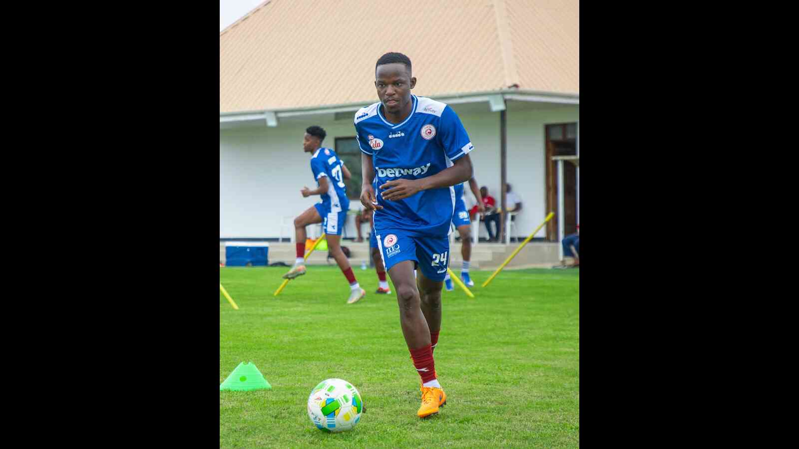 Simba Sc Yawatambulisha Chilambo, Nashon Rasmi Kabla ya Msimu wa 2026/27