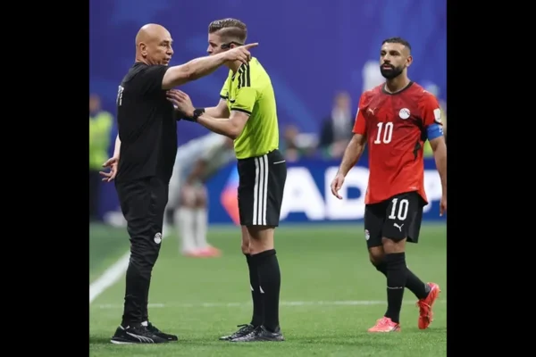 Kocha Misri Awafungukia Argentina: Madai Kuhusu Uamuzi wa Mwamuzi na VAR Yazua Mjadala