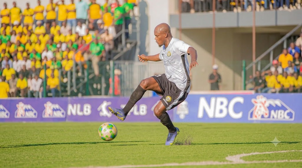 Mzamiru Aondoka Rasmi Simba SC:Kiungo Huyo Aaga Baada ya Miaka Tisa ya Mafanikio Msimbazi