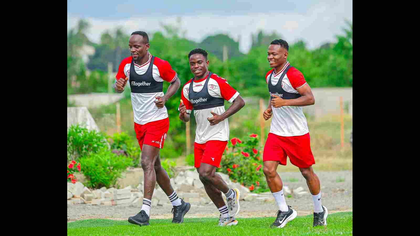 Chasambi Aondoka Simba SC:Winga Huyo Aondoka Rasmi Baada ya Kukosa Nafasi Kikosini